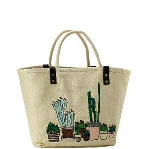 BEIGE BRAIDED CACTUS STRAW TOTE/CARRY ALL BAG